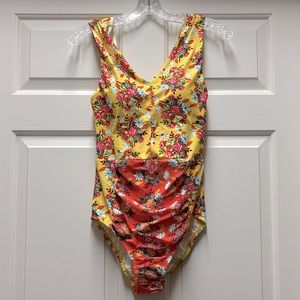 NWT Matilda Jane Secret Admirer swim bathing suit floral MEDIUM tummy slimming